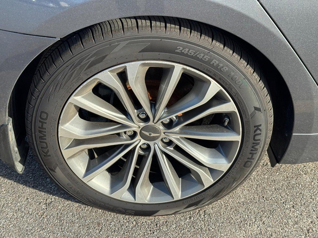 Used 2016 Hyundai Genesis 3.8 w/ Option Group 04 image 7