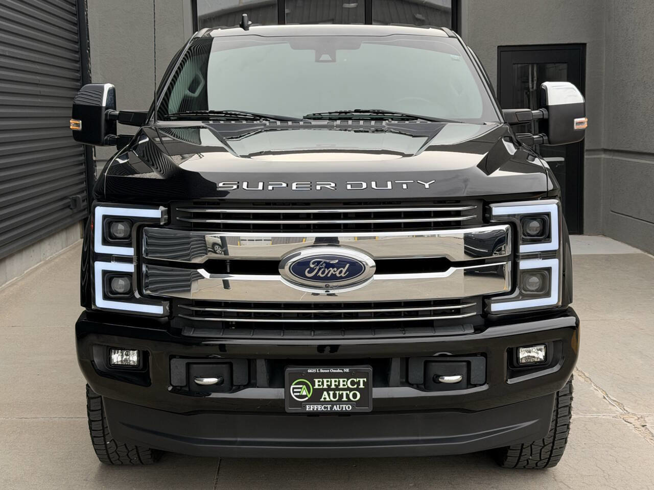 Used 2019 Ford F250 Lariat w/ Lariat Ultimate Package AWD/4WD image 4