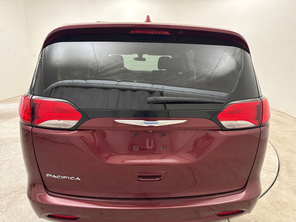 Used 2018 Chrysler Pacifica LX FWD image 25