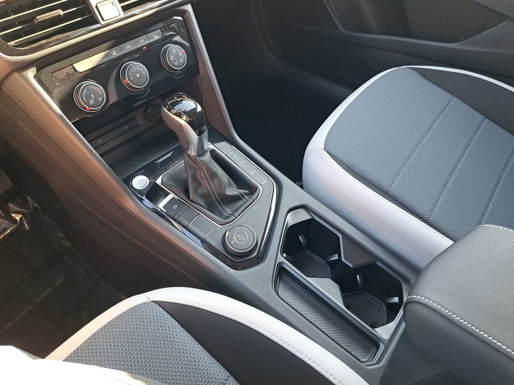 New 2025 Volkswagen Taos S image 29