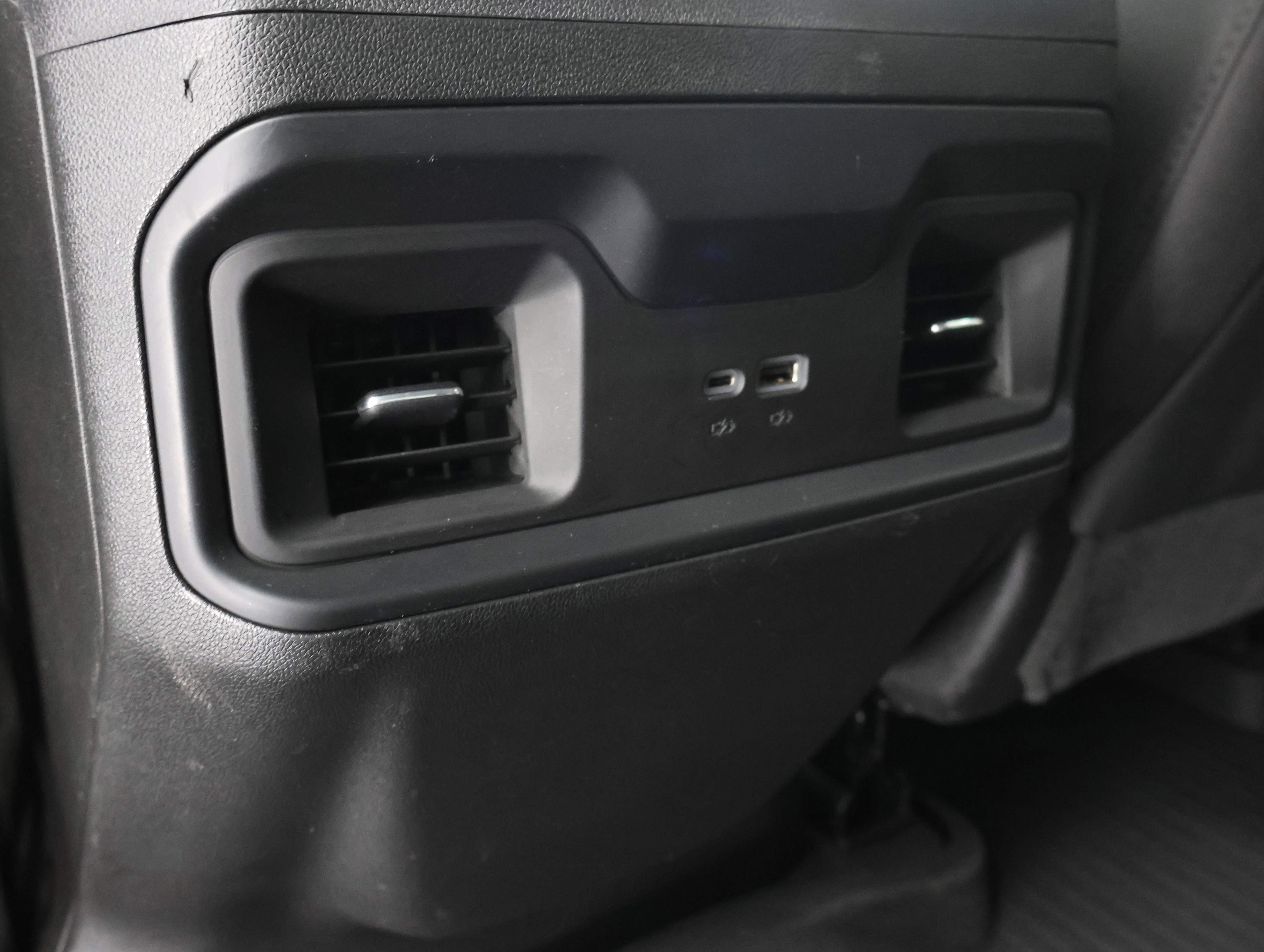 Used 2024 Chevrolet Silverado 2500 LT AWD/4WD image 35