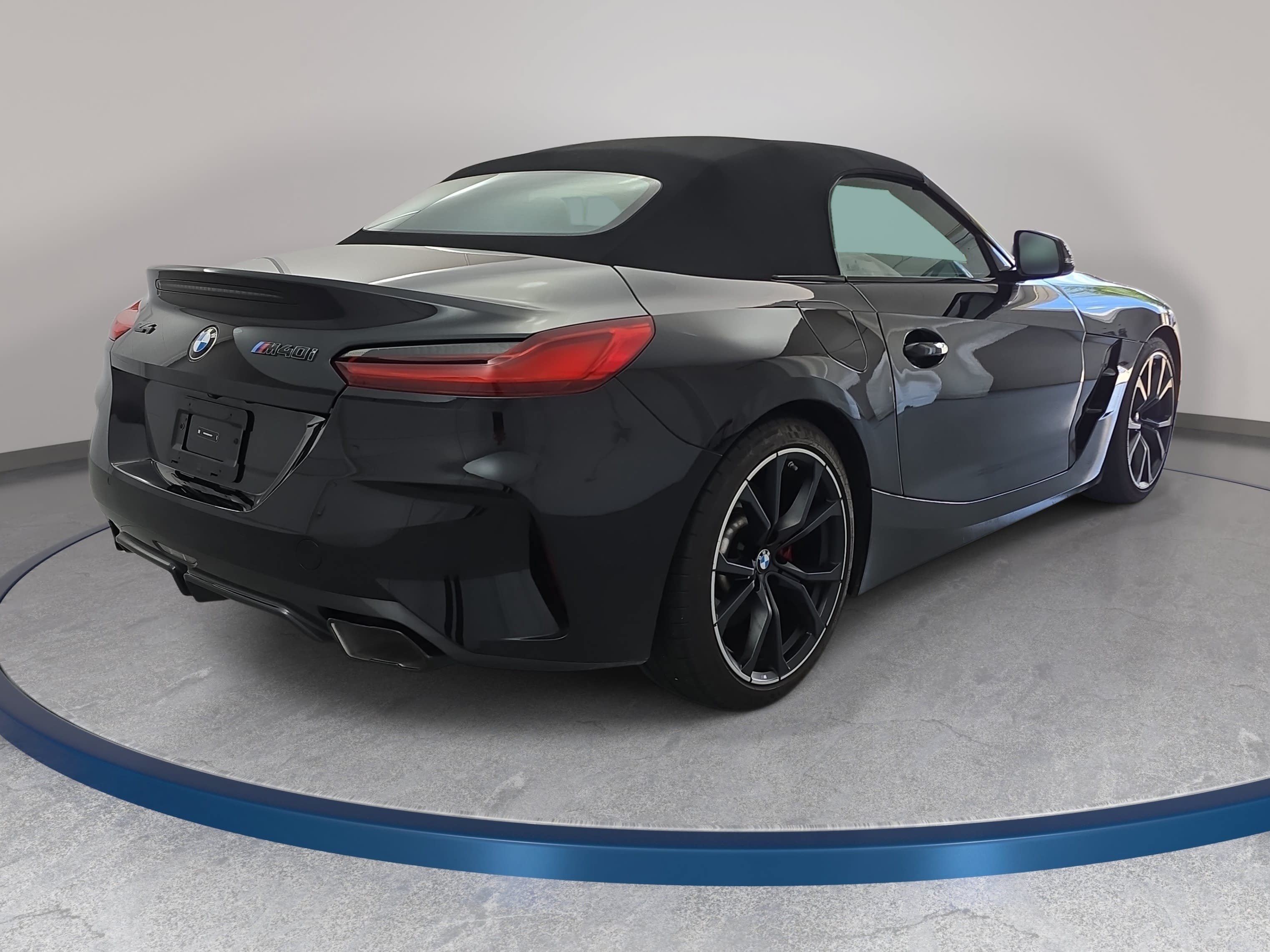 Used 2025 BMW Z4 M40i w/ Edition RWD image 5