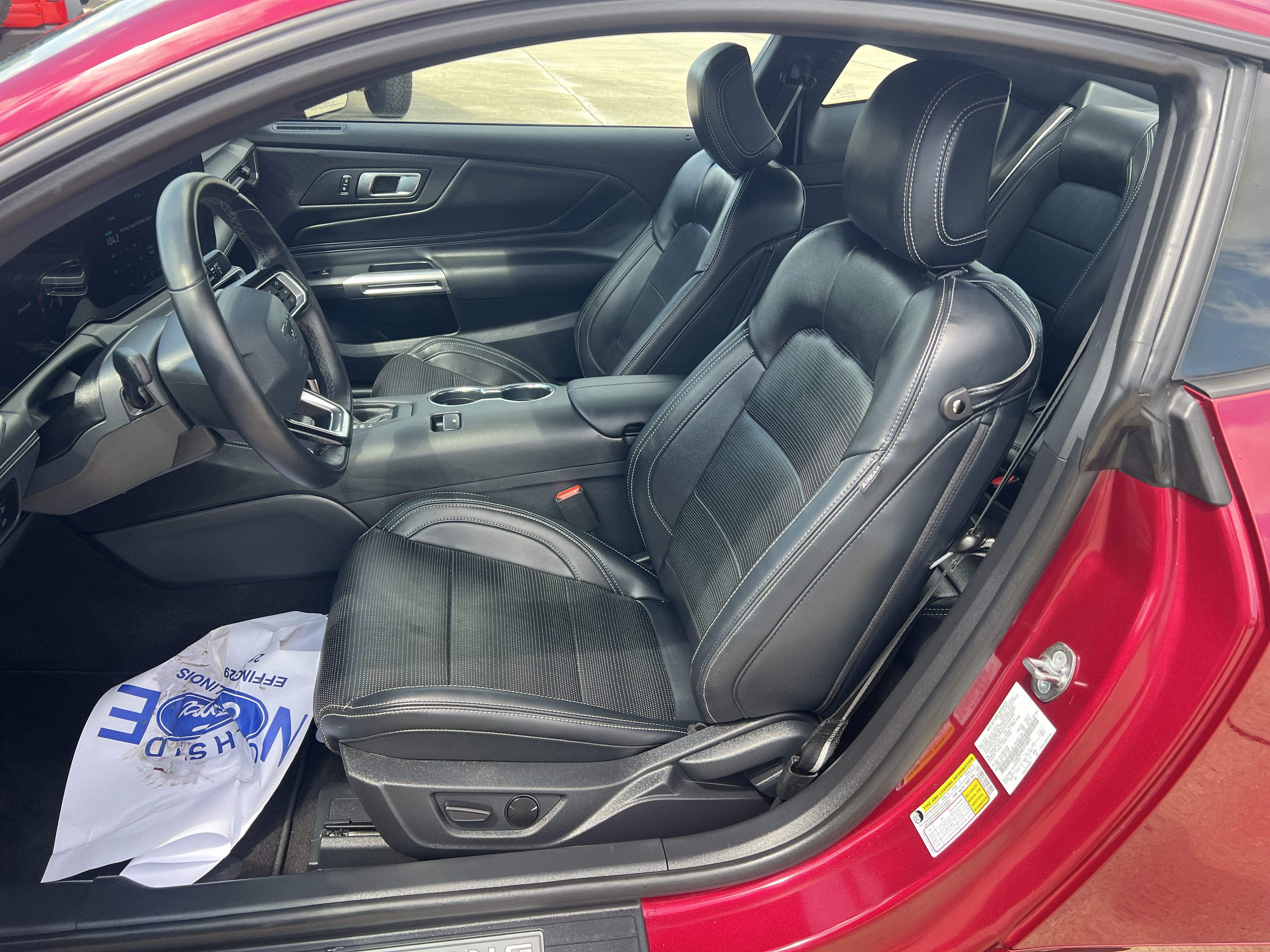Used 2025 Ford Mustang Premium RWD image 11