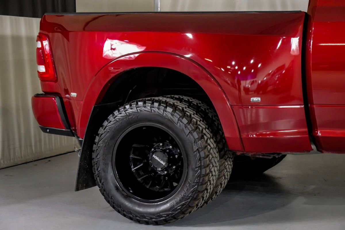 Used 2022 RAM 3500 Limited image 7