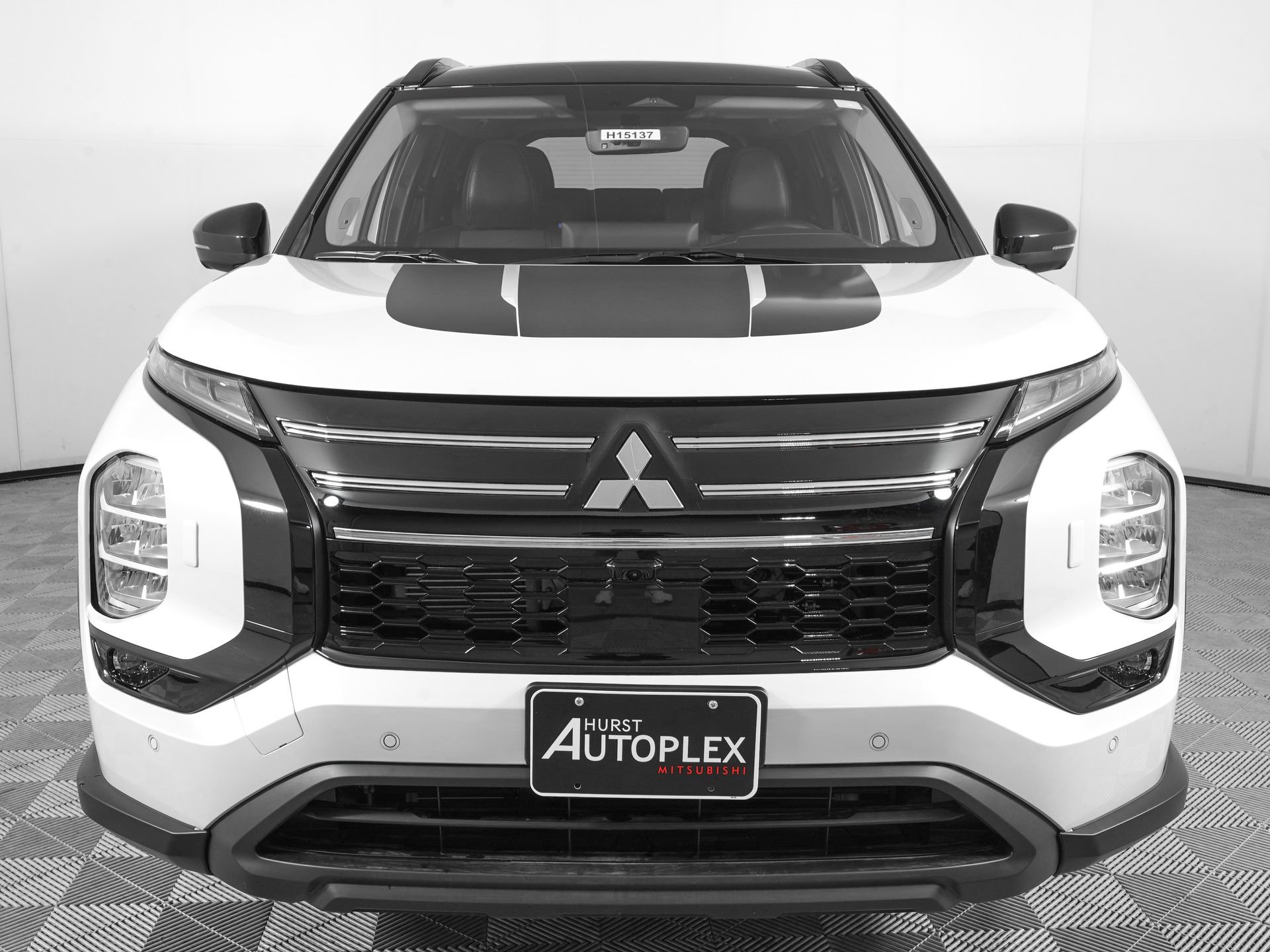 New 2026 Mitsubishi Outlander AWD image 3