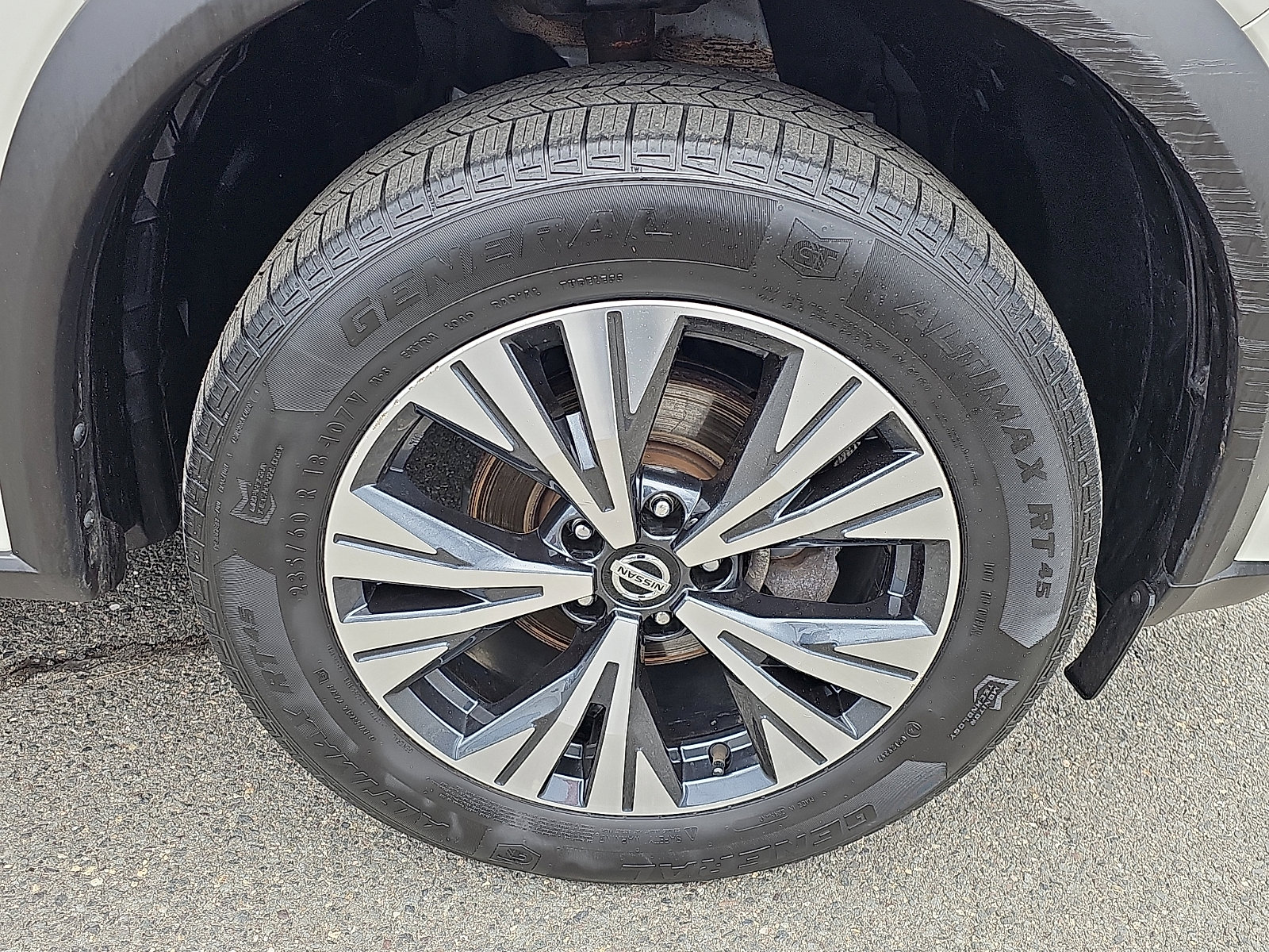 Used 2021 Nissan Rogue SV image 8