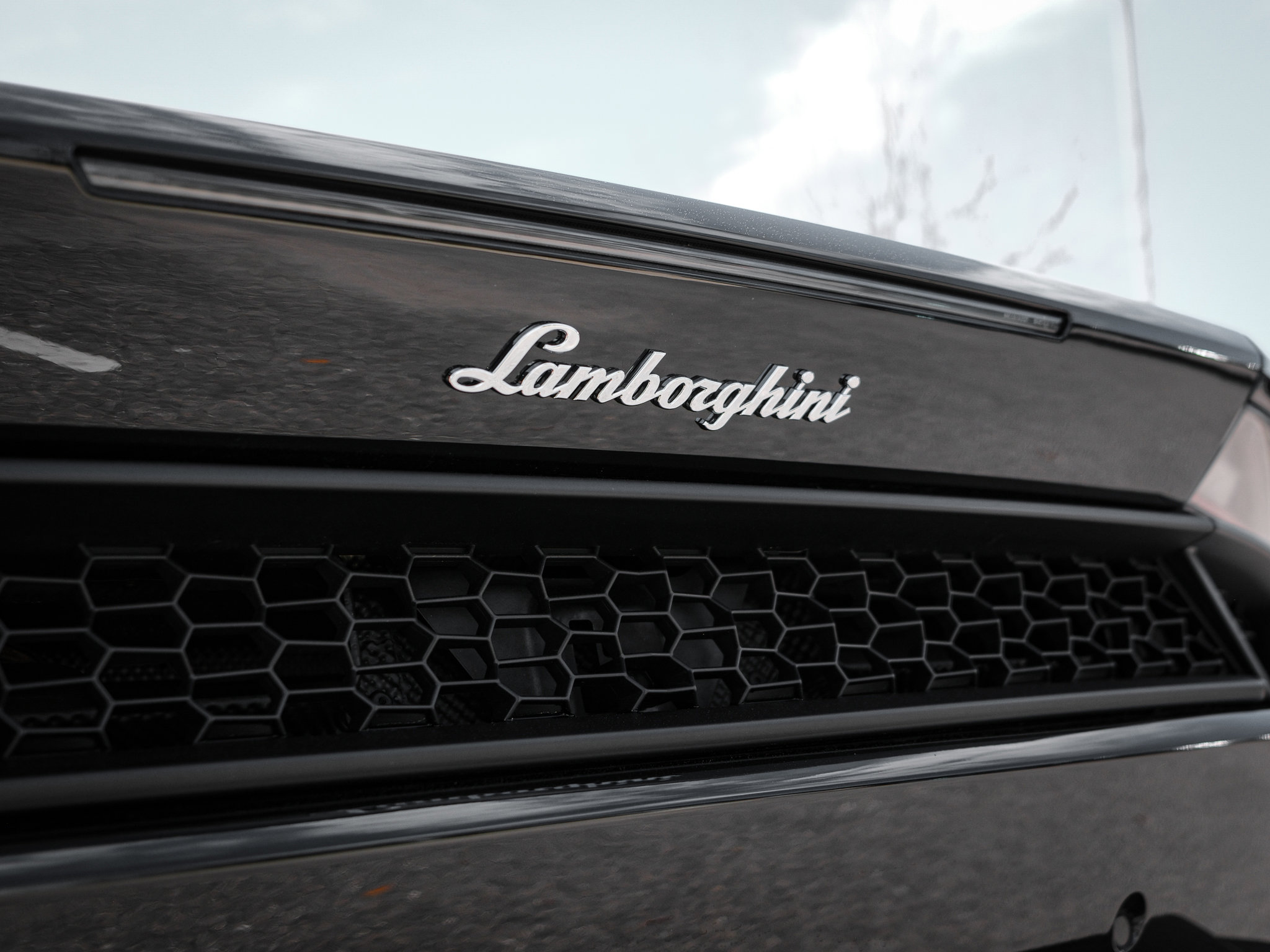 Used 2019 Lamborghini Huracan LP 580-2 image 17