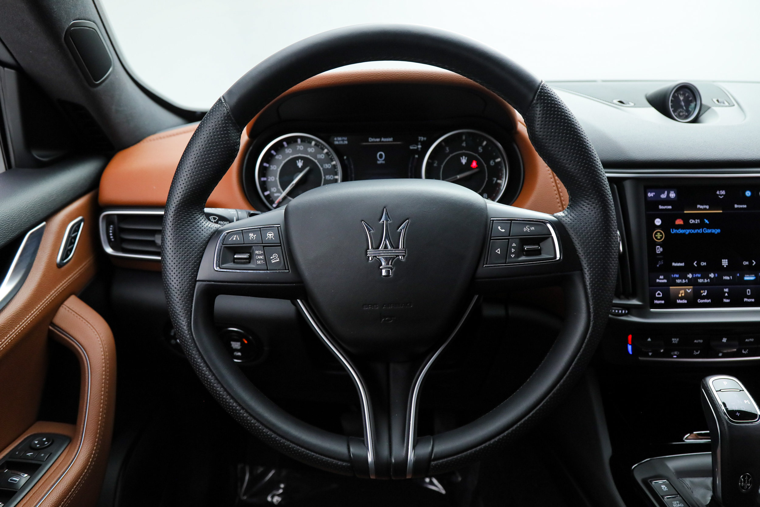 Certified 2023 Maserati Levante GT AWD/4WD image 19