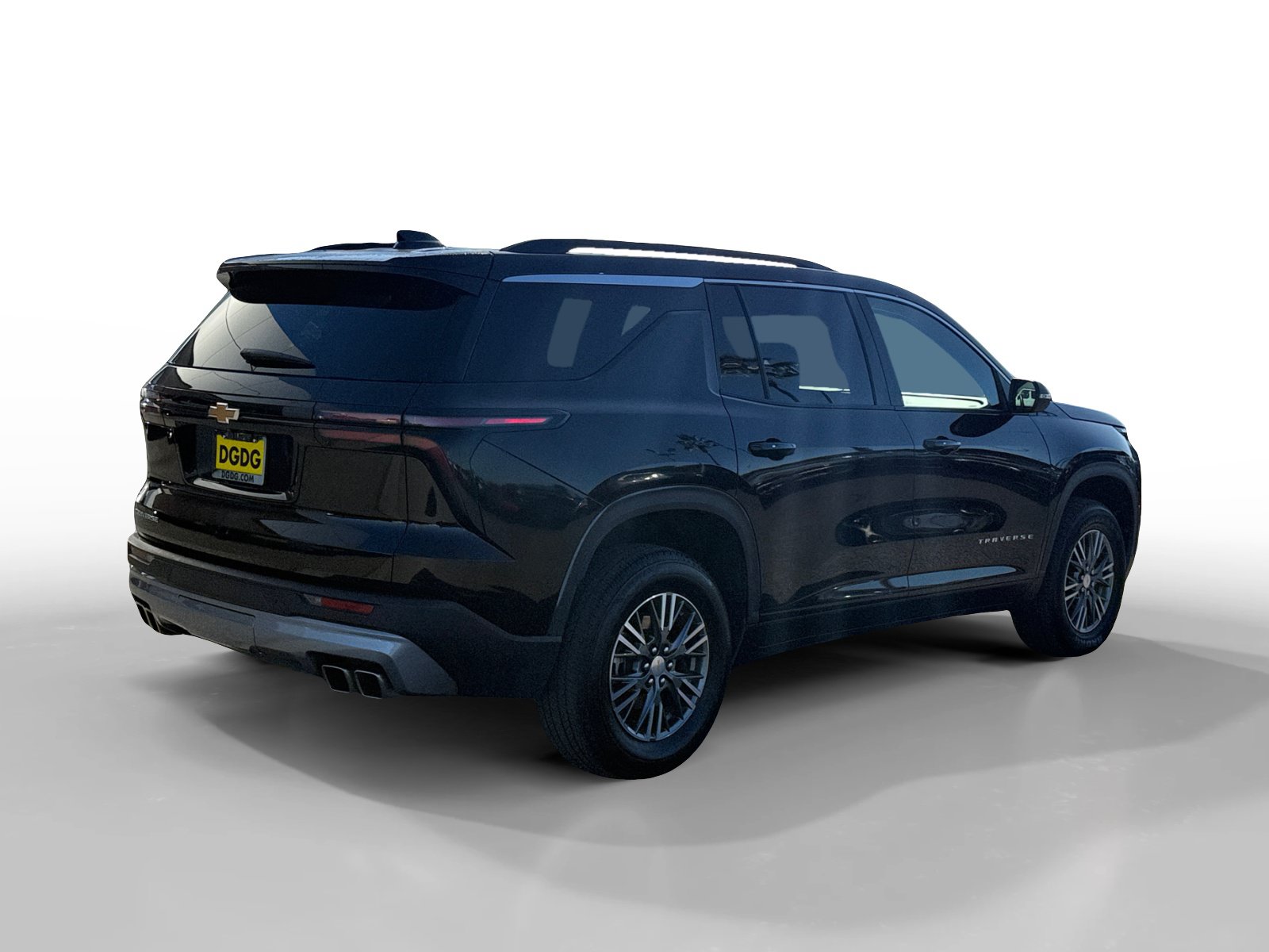 Used 2025 Chevrolet Traverse LT FWD image 5
