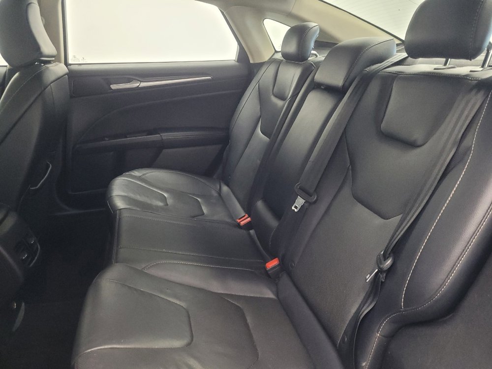 Used 2020 Ford Fusion Energi Titanium FWD image 18