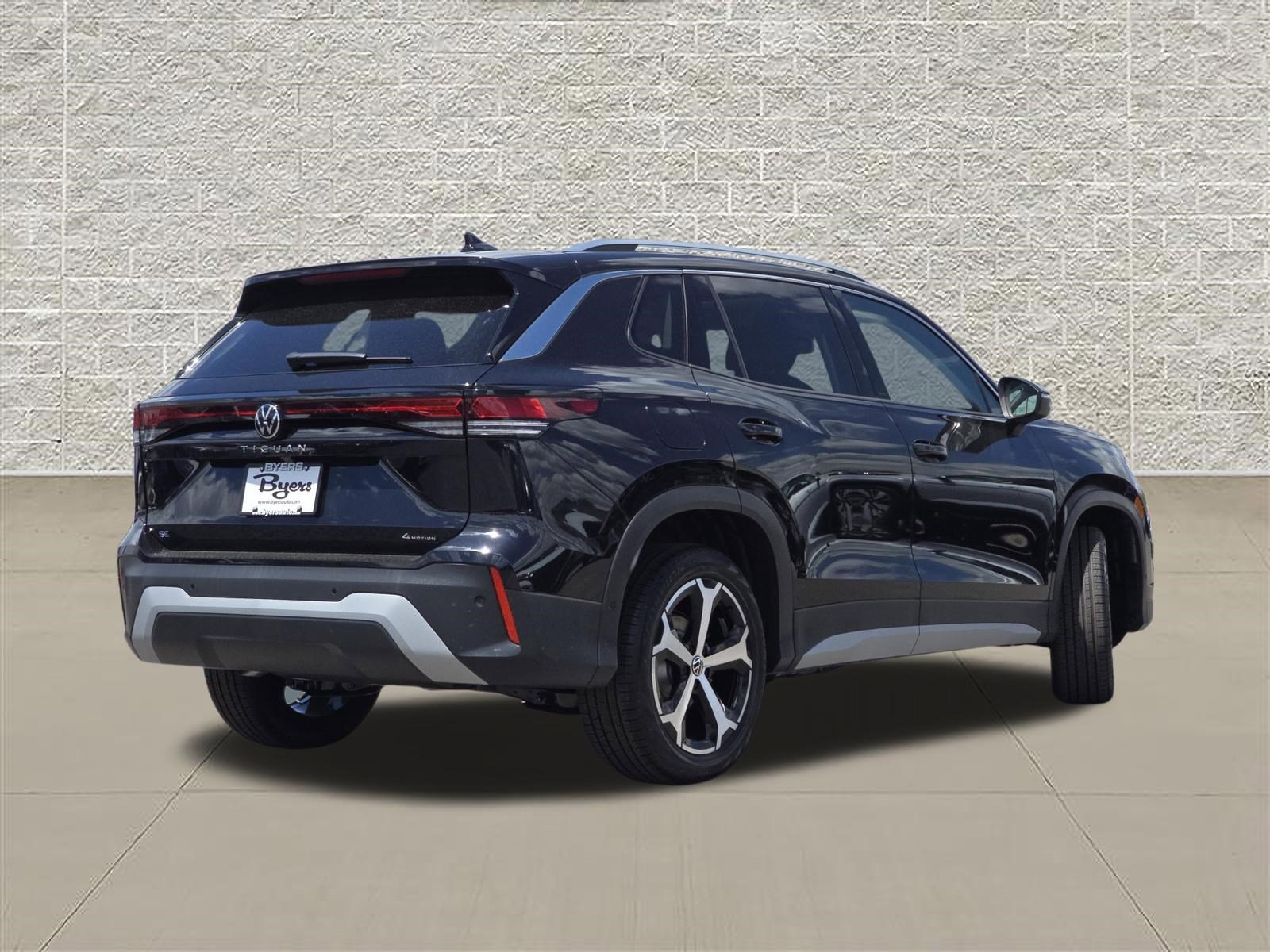 New 2026 Volkswagen Tiguan SE AWD/4WD image 7