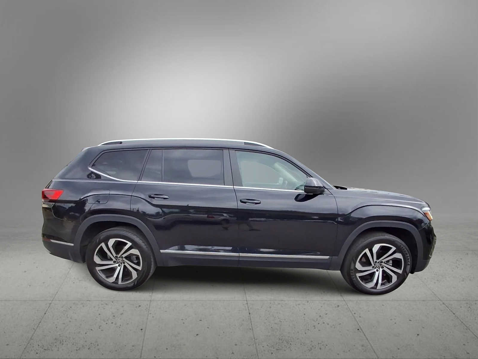 Used 2023 Volkswagen Atlas SEL AWD/4WD image 9
