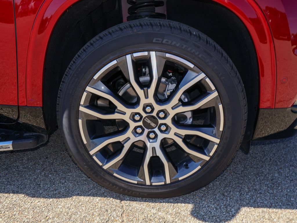 Certified 2026 GMC Acadia Denali Ultimate w/ LPO, Floor Liner Package AWD/4WD image 40