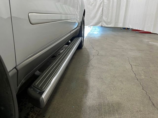 Used 2010 Chevrolet Traverse LT w/ LPO, 'HIT The Road' Package image 21