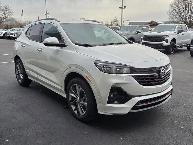 Used 2022 Buick Encore GX Select w/ Sport Touring Package AWD/4WD image 2