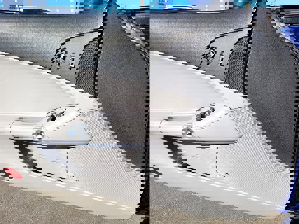 Used 2005 Chevrolet Corvette Coupe w/ Preferred Equipment Group image 13