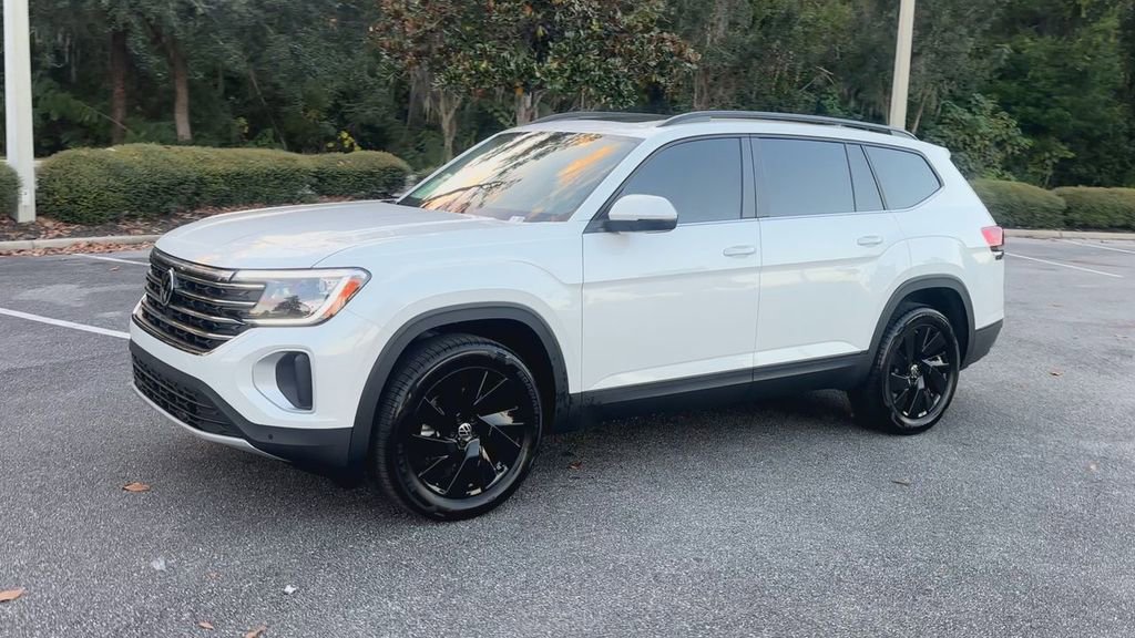 New 2026 Volkswagen Atlas SE image 4