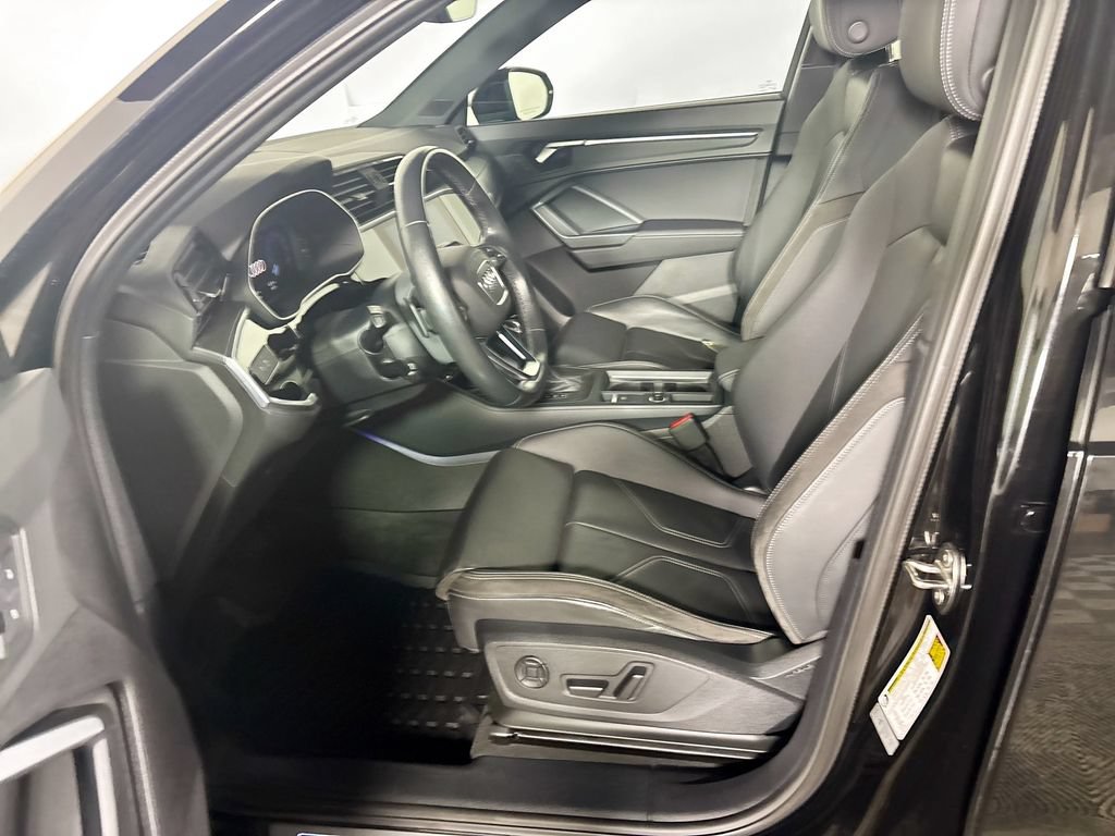 Used 2021 Audi Q3 2.0T Premium Plus w/ Premium Plus Package AWD/4WD image 11