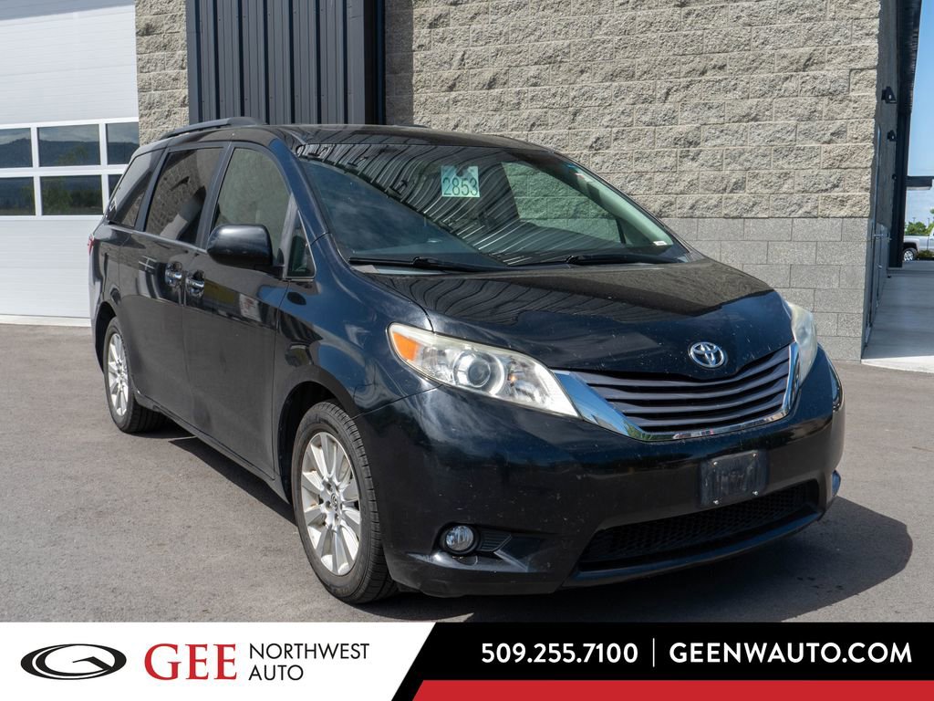 Used 2015 Toyota Sienna XLE w/ XLE Navigation Package