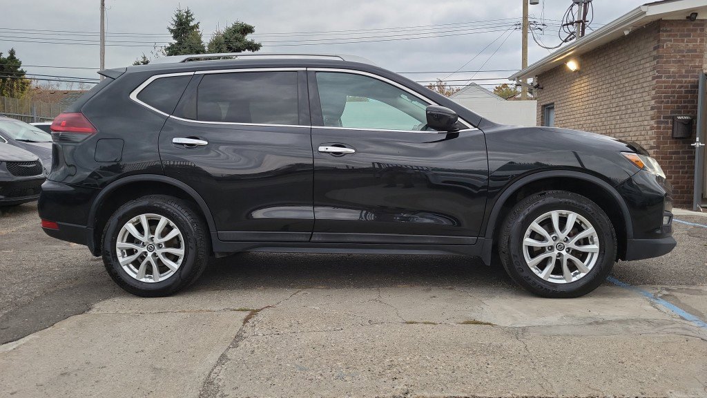 Used 2018 Nissan Rogue S image 7
