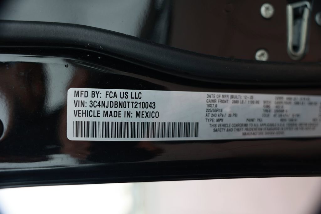 New 2026 Jeep Compass Latitude image 32