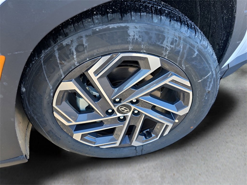 New 2025 Hyundai Tucson Limited image 9