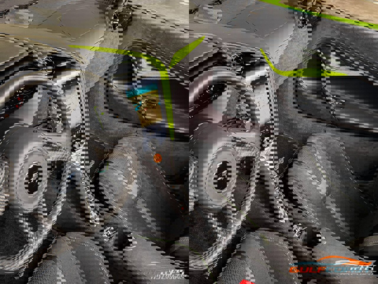 Used 2025 McLaren 750S Spider image 16