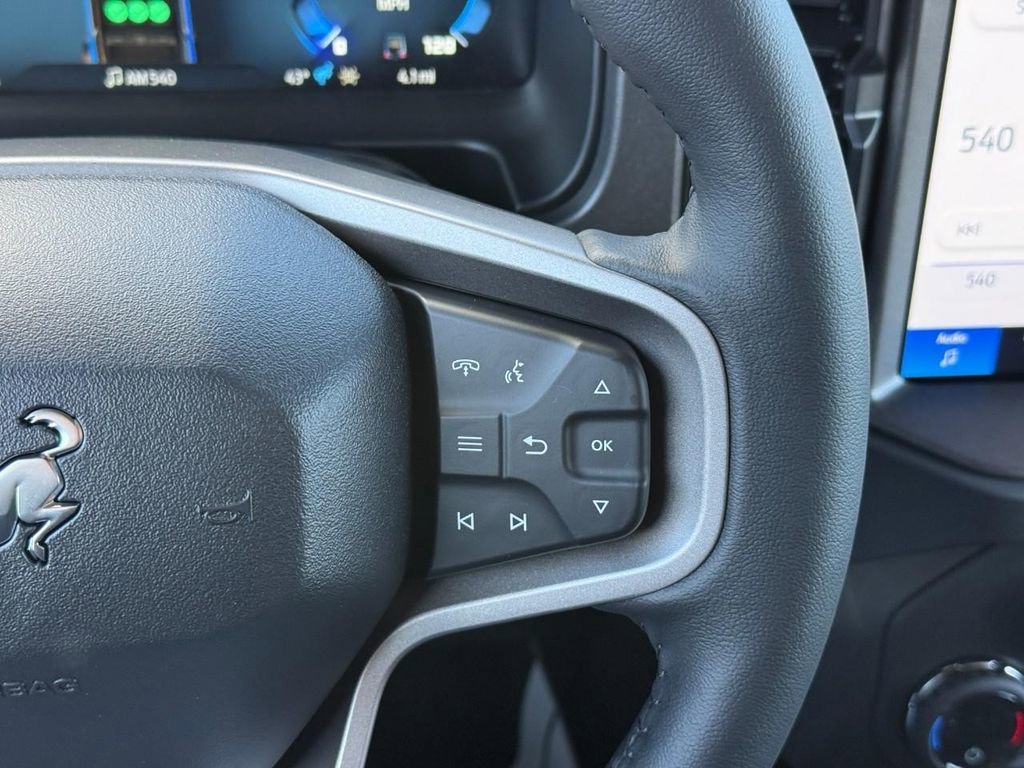 New 2025 Ford Bronco Badlands image 10