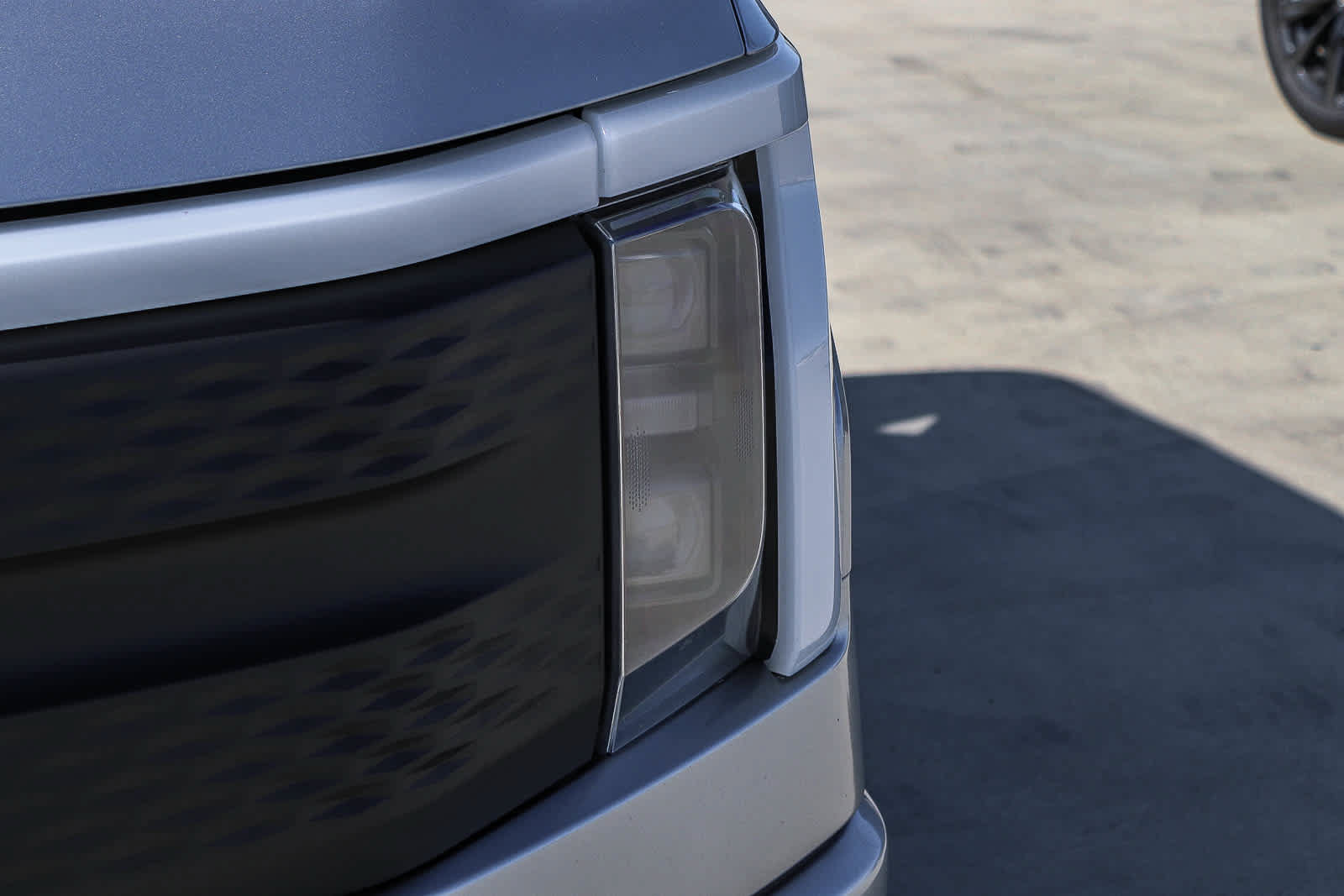 Used 2024 Ford F150 Lightning Flash AWD/4WD image 7