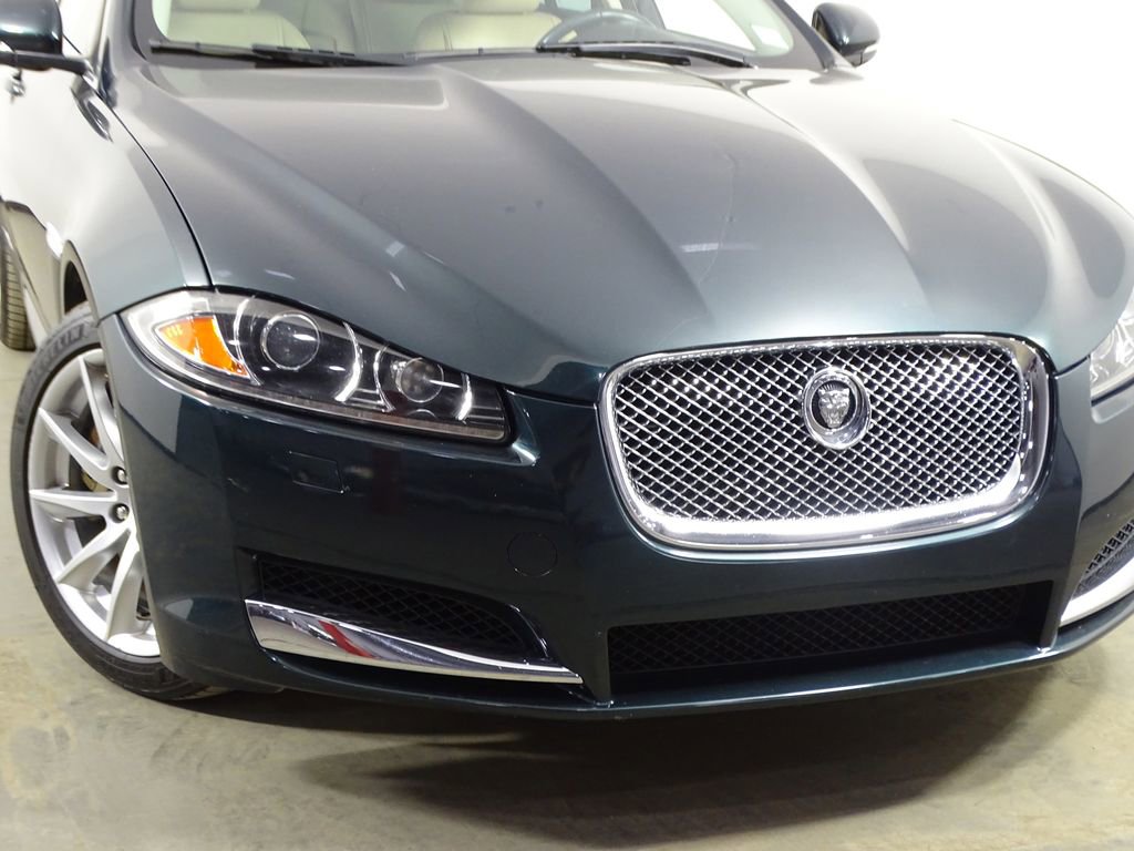 Used 2013 Jaguar XF image 37
