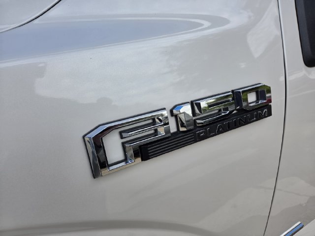 Used 2017 Ford F150 Platinum w/ Equipment Group 701A Luxury AWD/4WD image 9