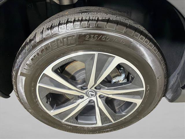 Used 2025 Lexus RX 350 FWD w/ Accessory Package image 17