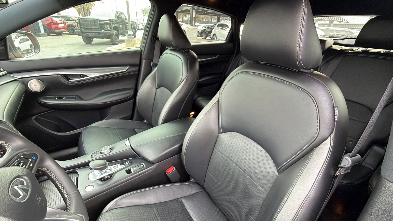 Used 2023 INFINITI QX55 Essential image 15