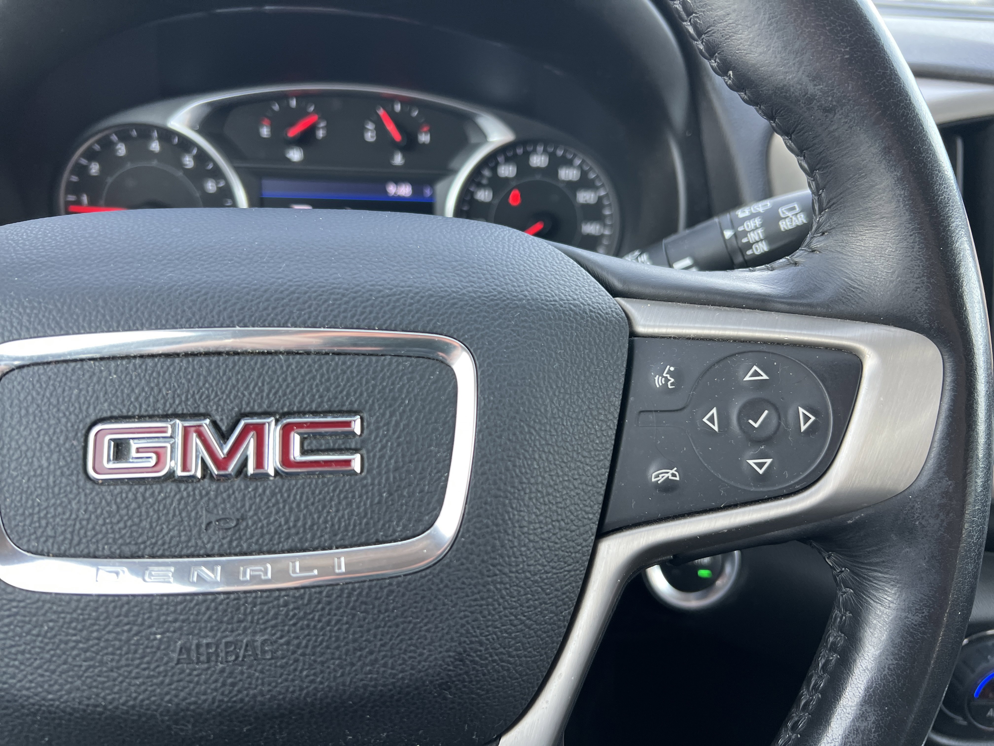 Used 2020 GMC Terrain Denali w/ Denali Premium Package image 27