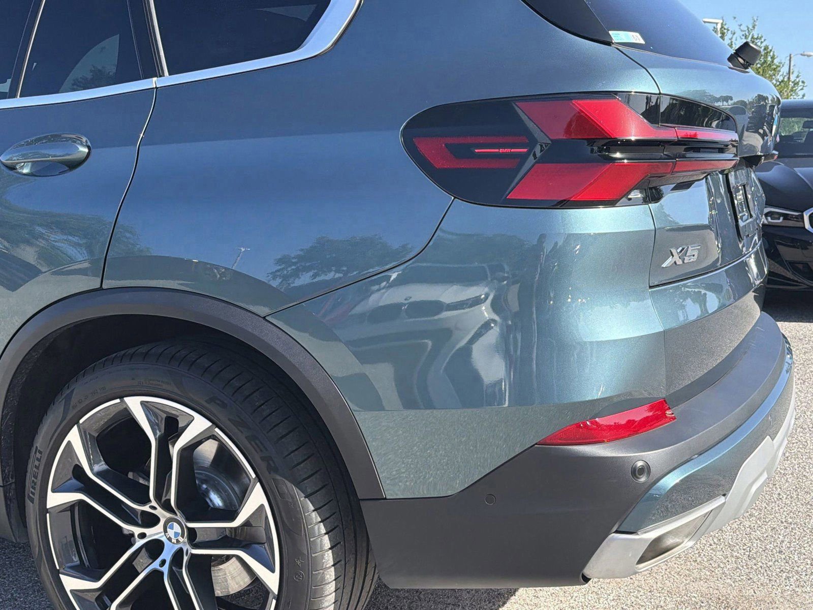 Certified 2024 BMW X5 sDrive40i w/ Premium Package RWD image 10