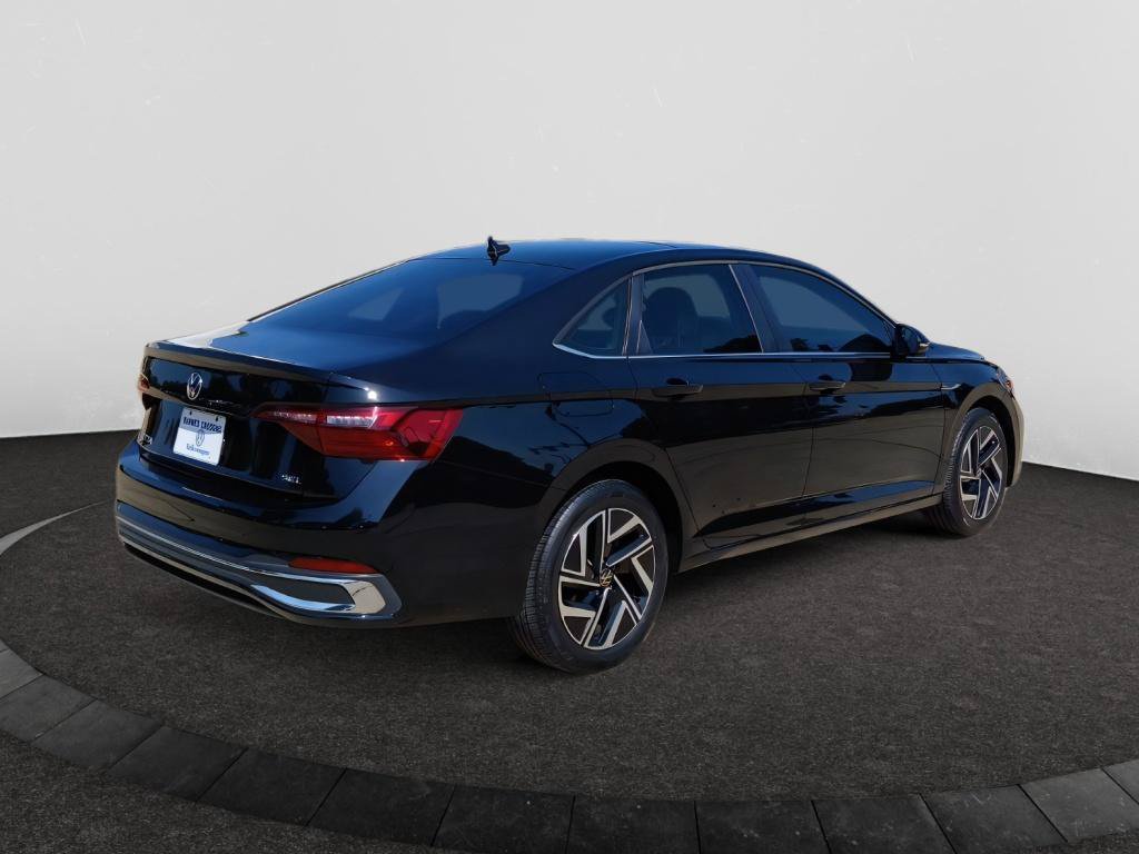 Certified 2024 Volkswagen Jetta SEL FWD image 7