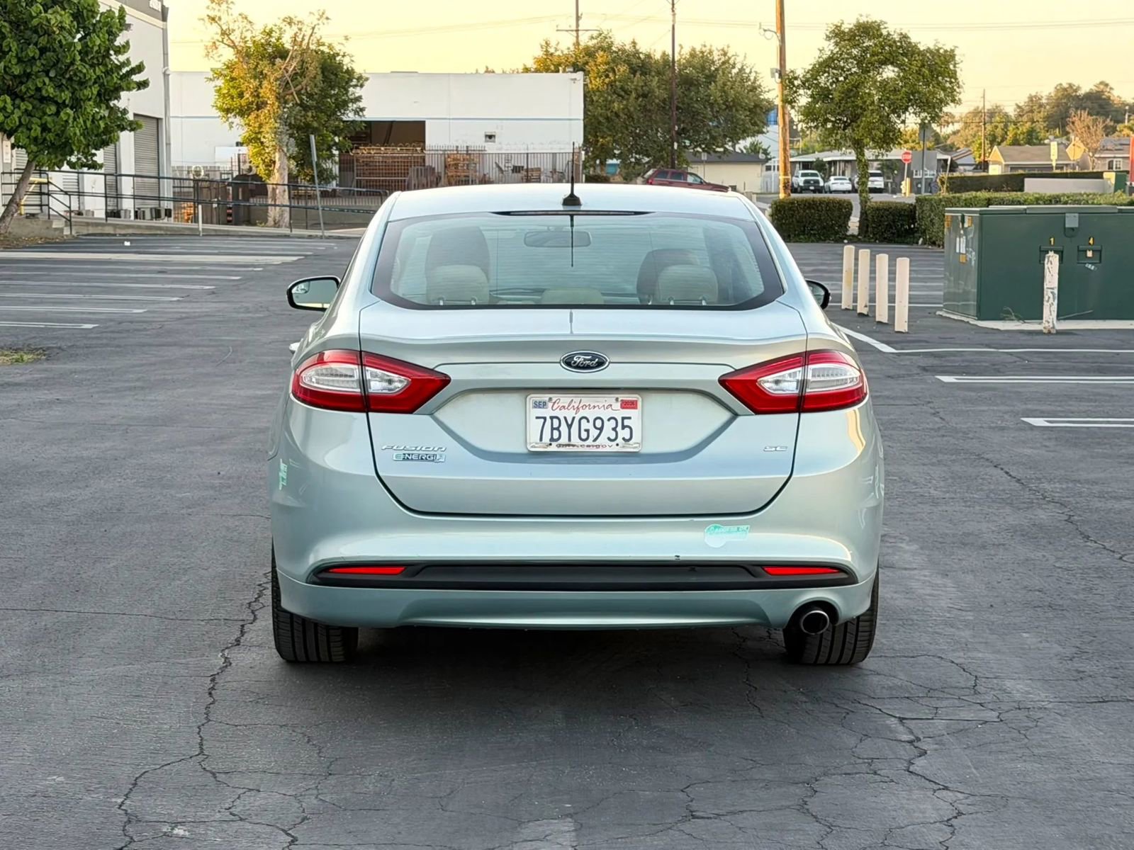 Used 2013 Ford Fusion Energi SE FWD image 5
