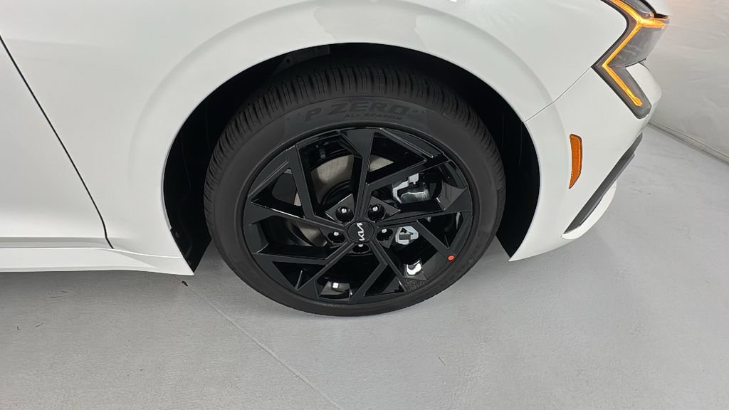 New 2026 Kia K5 GT-Line image 9