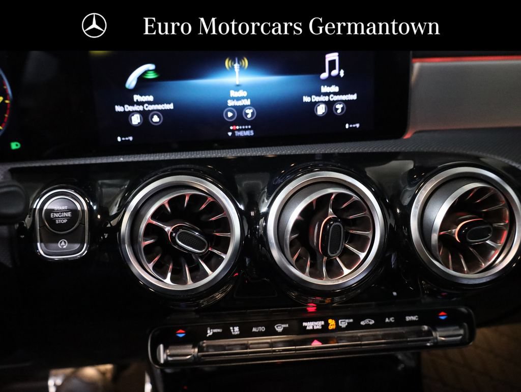 Used 2023 Mercedes-Benz CLA 250 4MATIC image 17