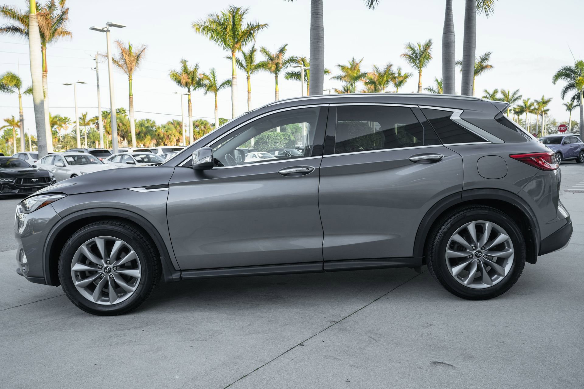 Used 2019 INFINITI QX50 Luxe w/ Navigation Package image 21