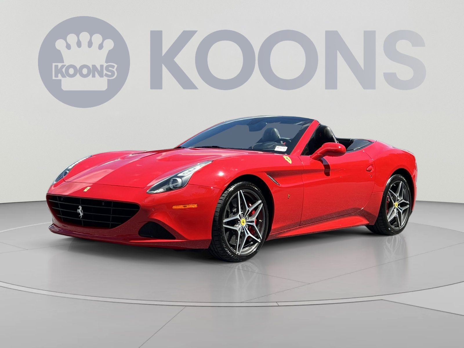 Used 2016 Ferrari California T RWD image 5