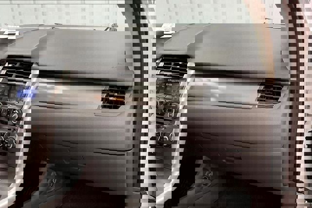 Used 2013 Ford Edge SEL image 17