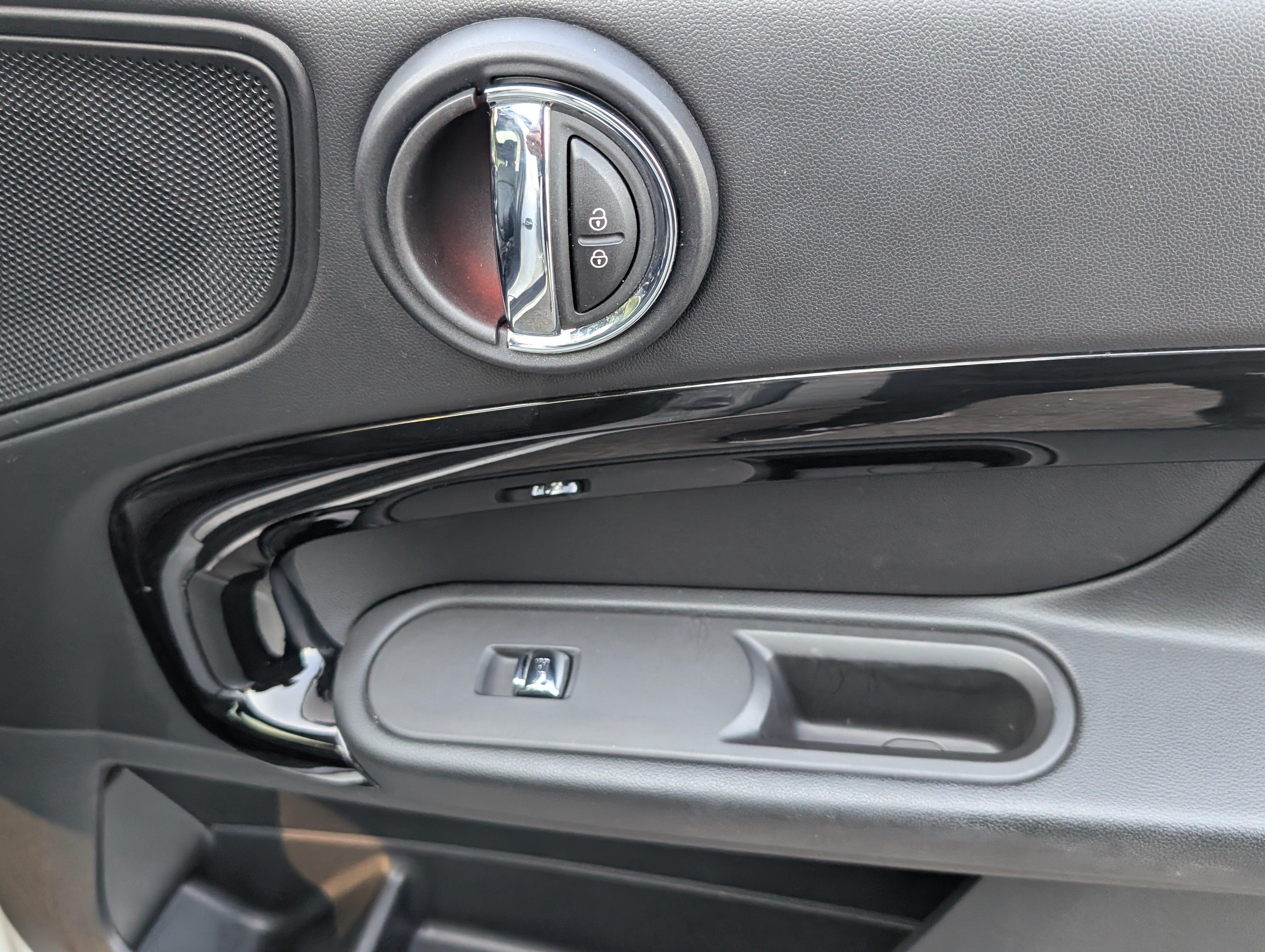 Used 2024 MINI Cooper Countryman S FWD image 23