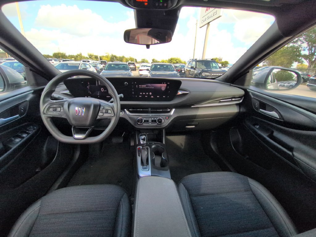 Used 2026 Buick Envista Preferred FWD image 25