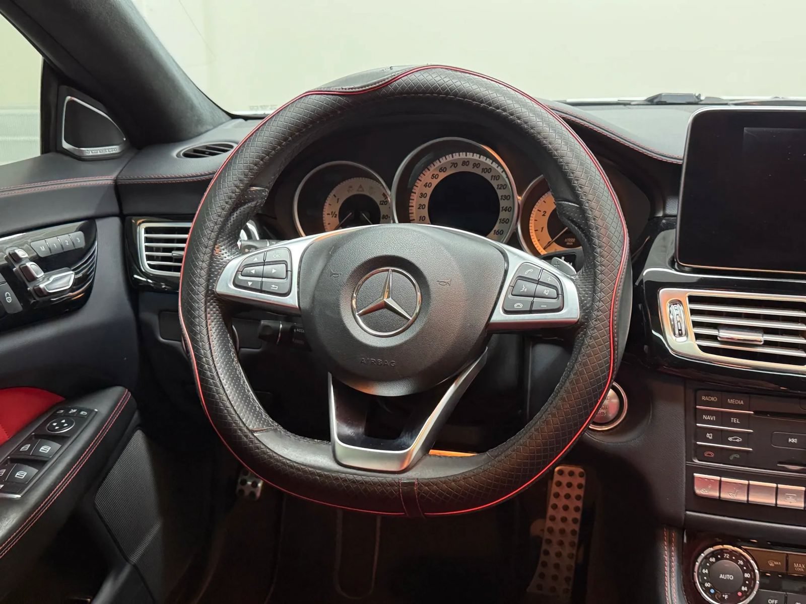 Used 2015 Mercedes-Benz CLS 400 image 23