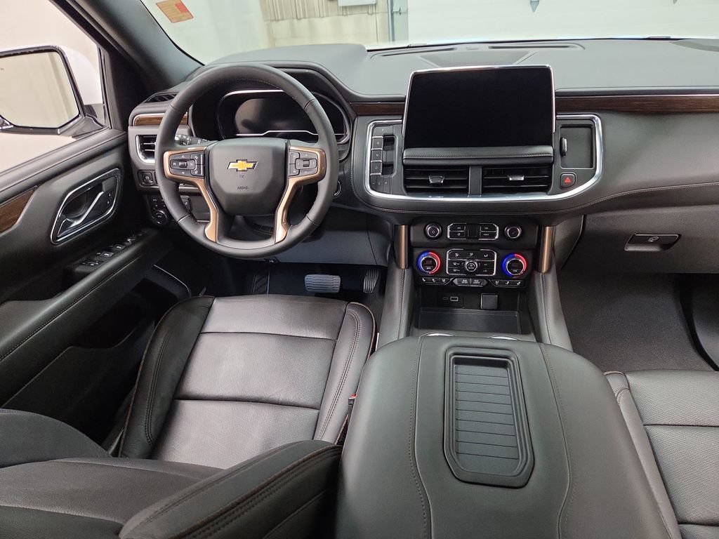 Certified 2023 Chevrolet Suburban High Country w/ Premium Package 2 AWD/4WD image 15
