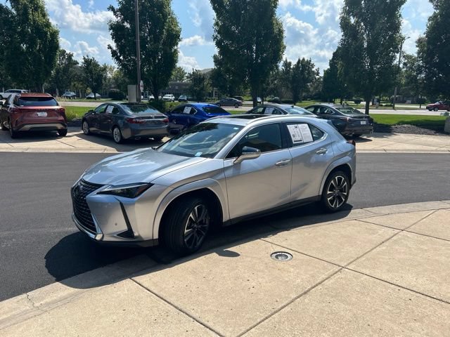 Certified 2023 Lexus UX 250h FWD w/ Accessory Package (Z1) image 3