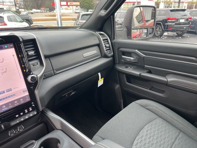 New 2026 RAM 2500 Big Horn AWD/4WD image 18