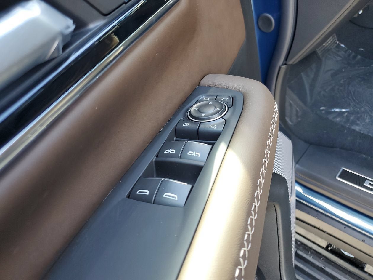 New 2026 GMC Yukon XL Denali Ultimate AWD/4WD image 18