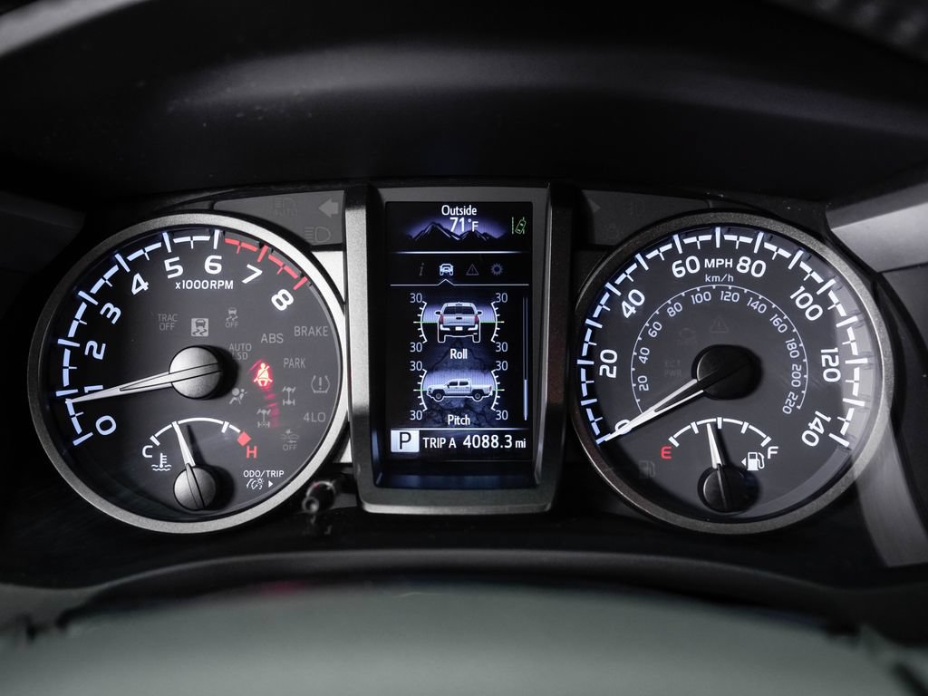 Used 2023 Toyota Tacoma TRD Off-Road AWD/4WD image 15